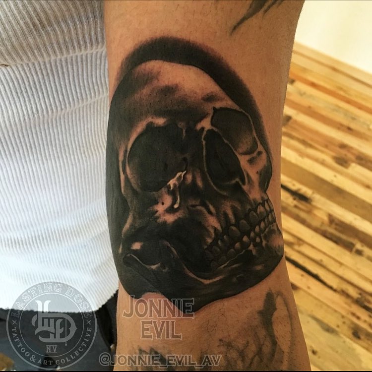 jonnie evil tattoo skull black gray